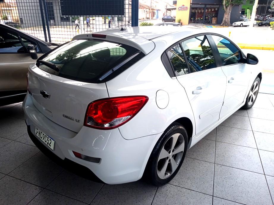 CHEVROLET Cruze Hatch - Foto