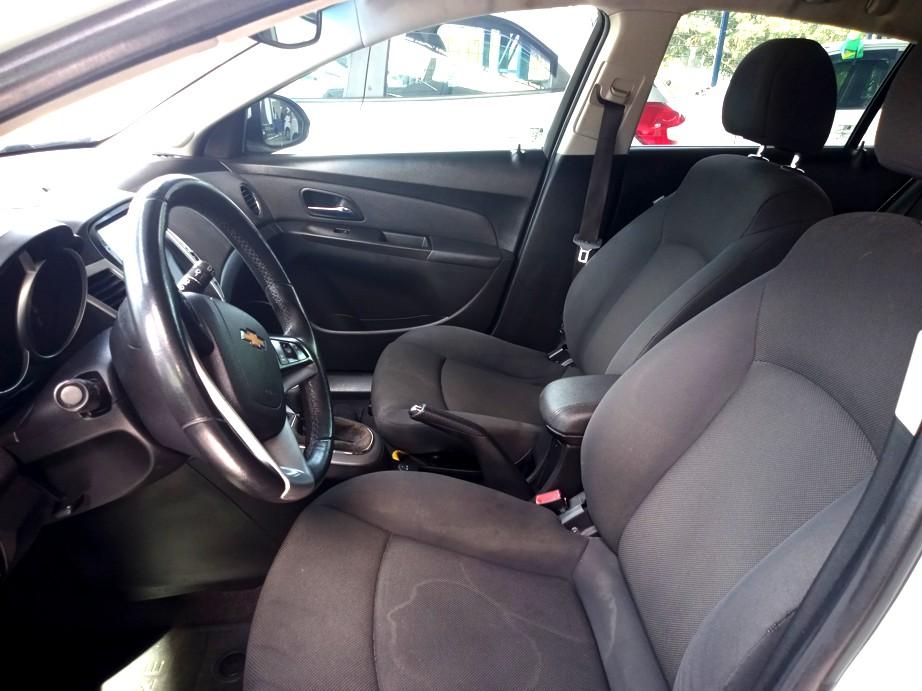 CHEVROLET Cruze Hatch - Foto