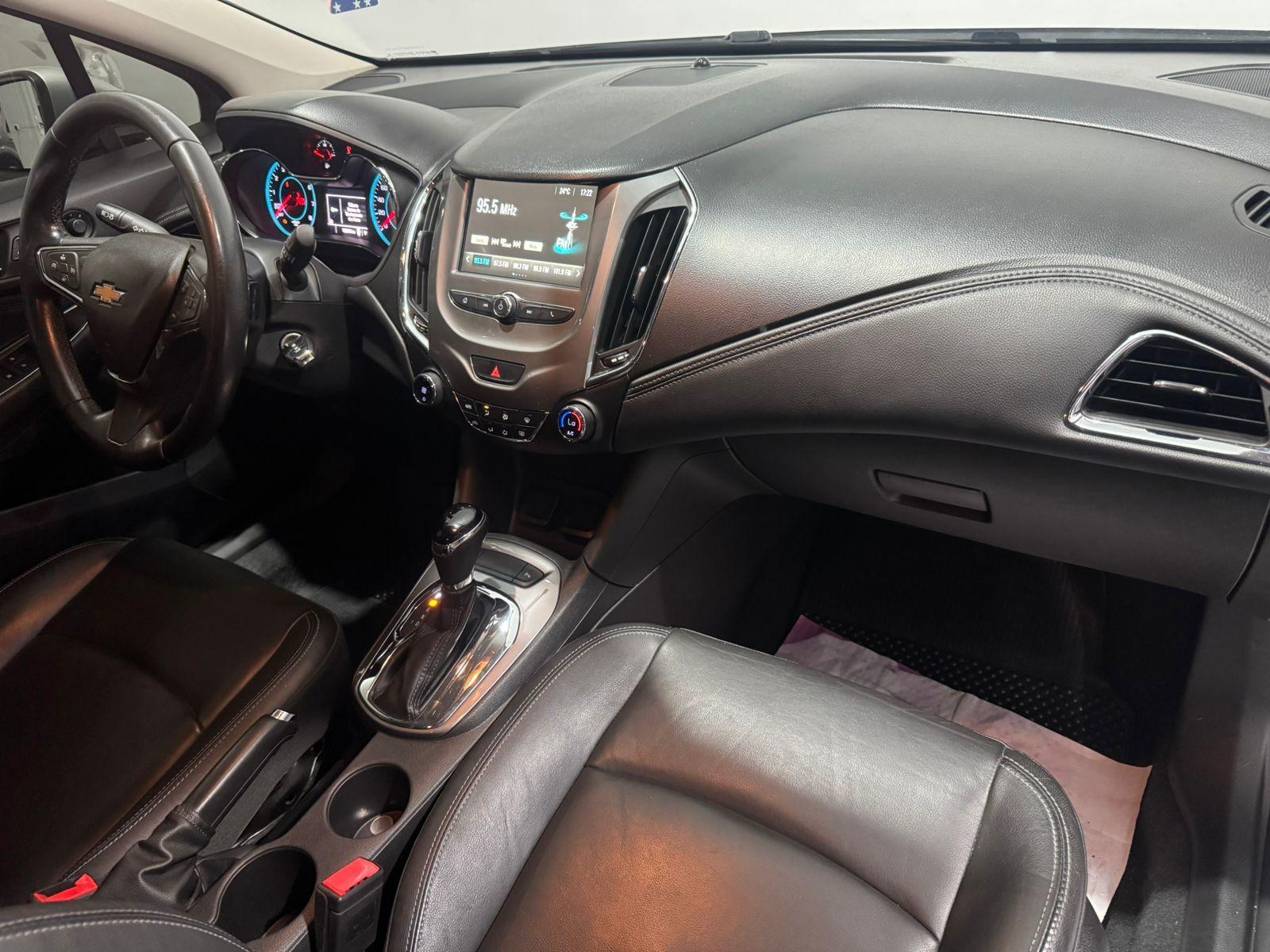 CHEVROLET Cruze Sedan - Miniatura