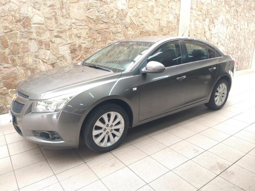 CHEVROLET Cruze Sedan - Foto