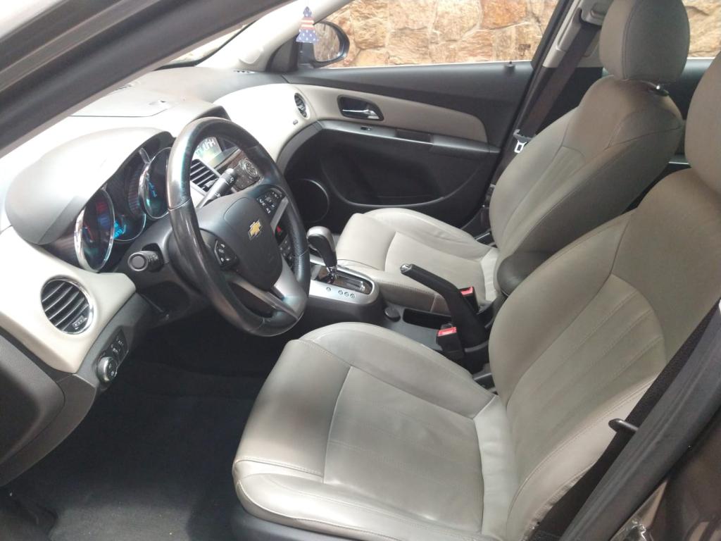 CHEVROLET Cruze Sedan - Foto