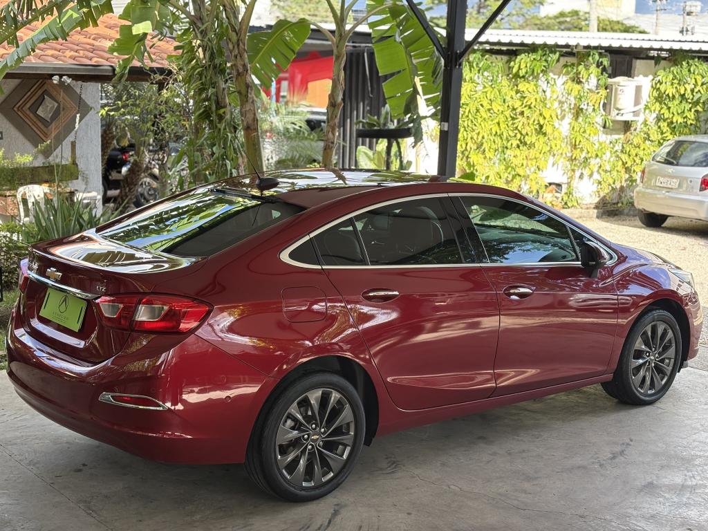 CHEVROLET Cruze Sedan - Foto