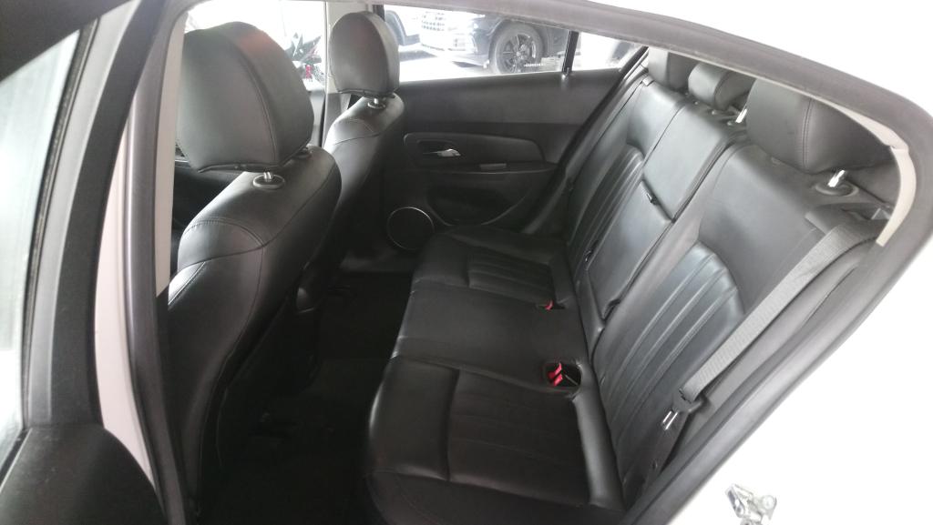 CHEVROLET Cruze Sedan - Foto