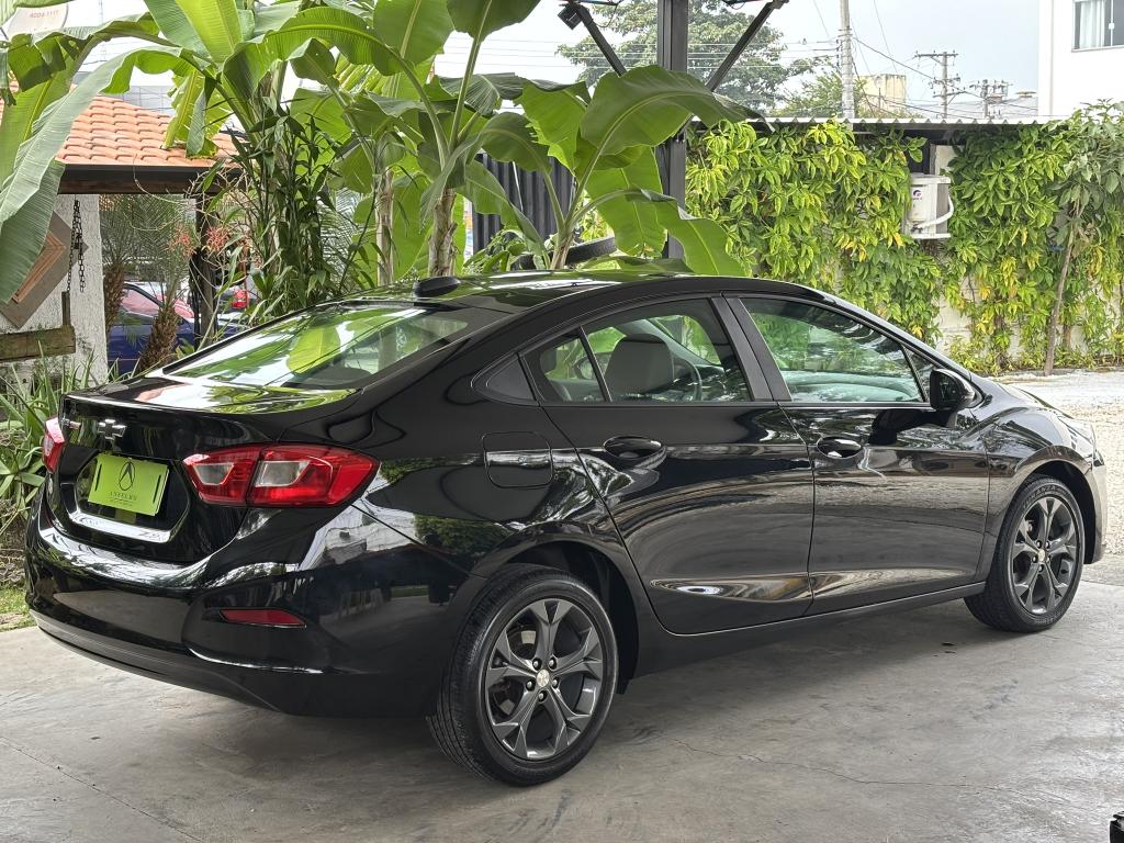 CHEVROLET Cruze Sedan - Foto