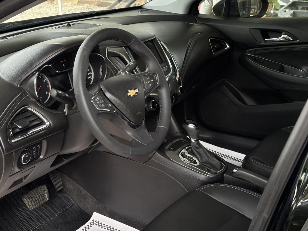 CHEVROLET Cruze Sedan - Foto