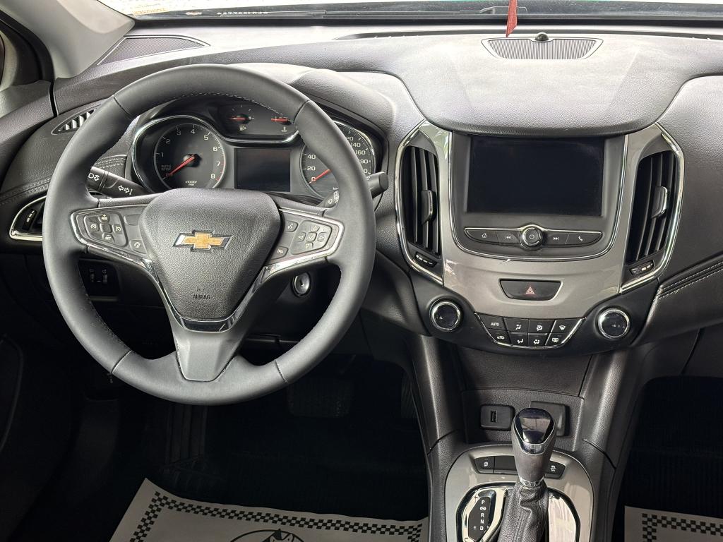 CHEVROLET Cruze Sedan - Foto