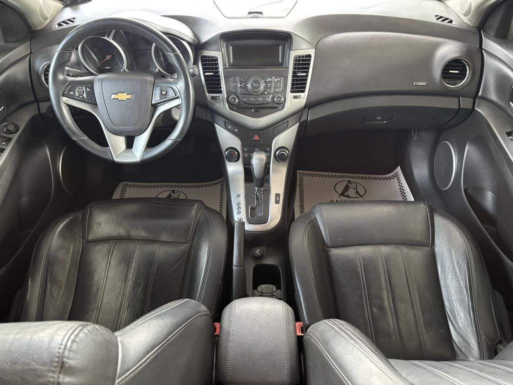 CHEVROLET Cruze Sedan - Foto