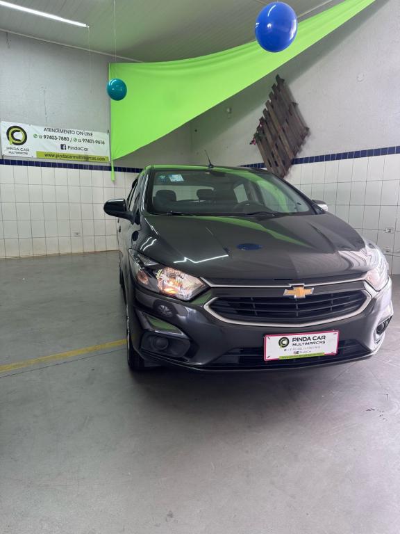 CHEVROLET Onix Hatch - Foto