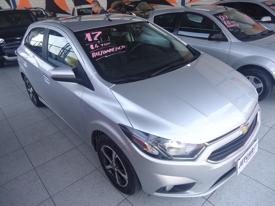 CHEVROLET Onix Hatch - Foto