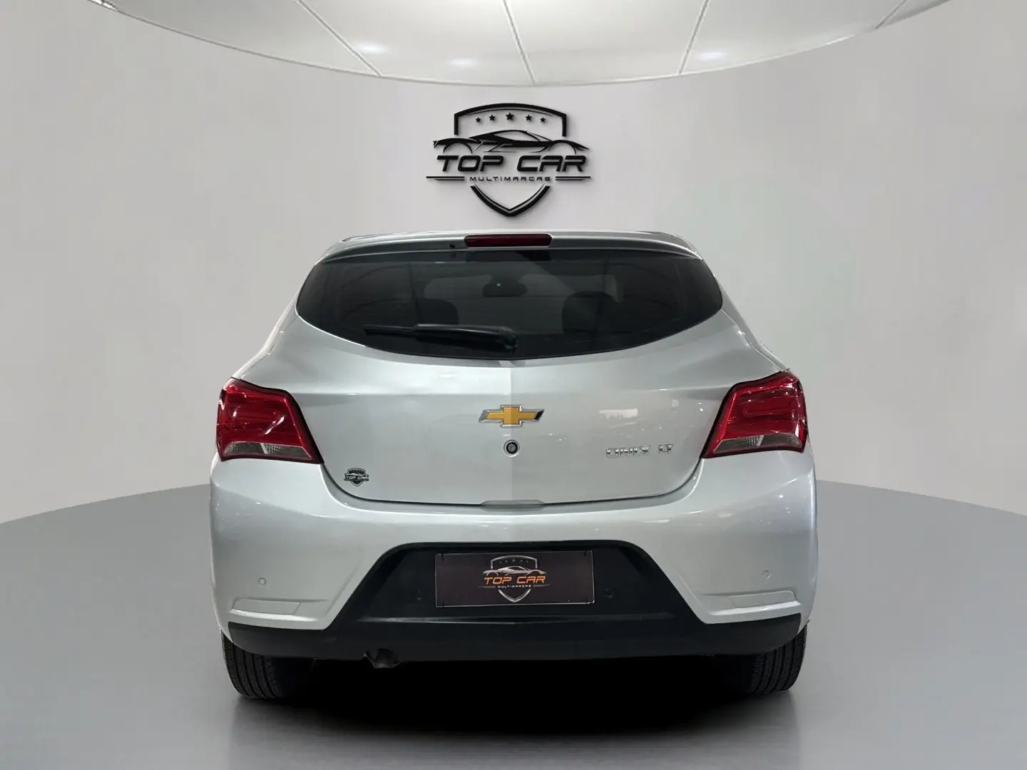 CHEVROLET Onix Hatch - Foto