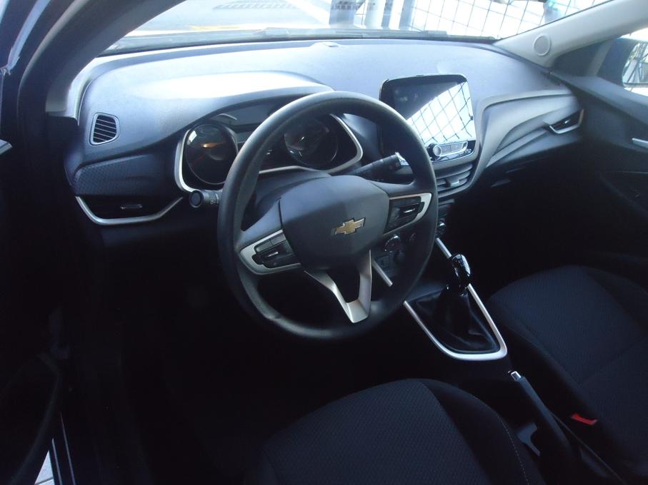 CHEVROLET Onix Hatch - Foto