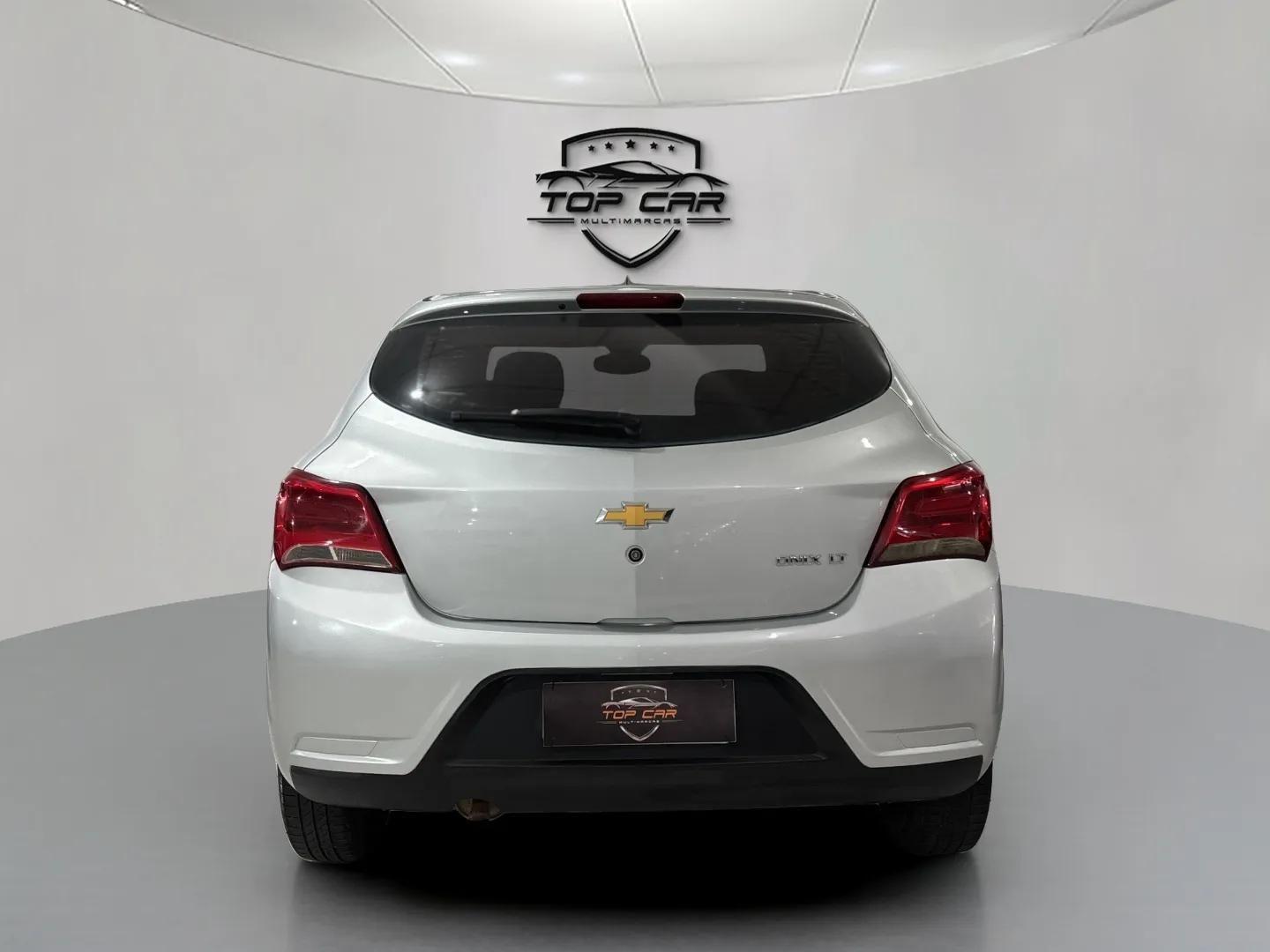 CHEVROLET Onix Hatch - Foto