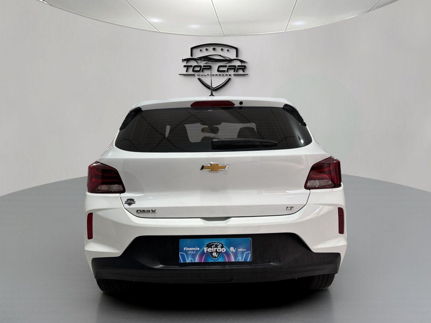 CHEVROLET Onix Hatch - Foto