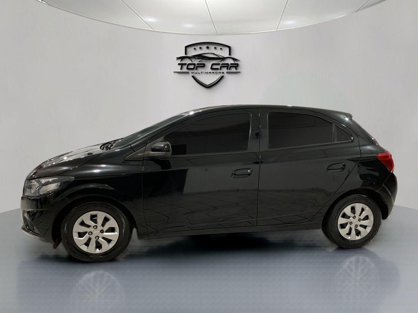 CHEVROLET Onix Hatch - Foto