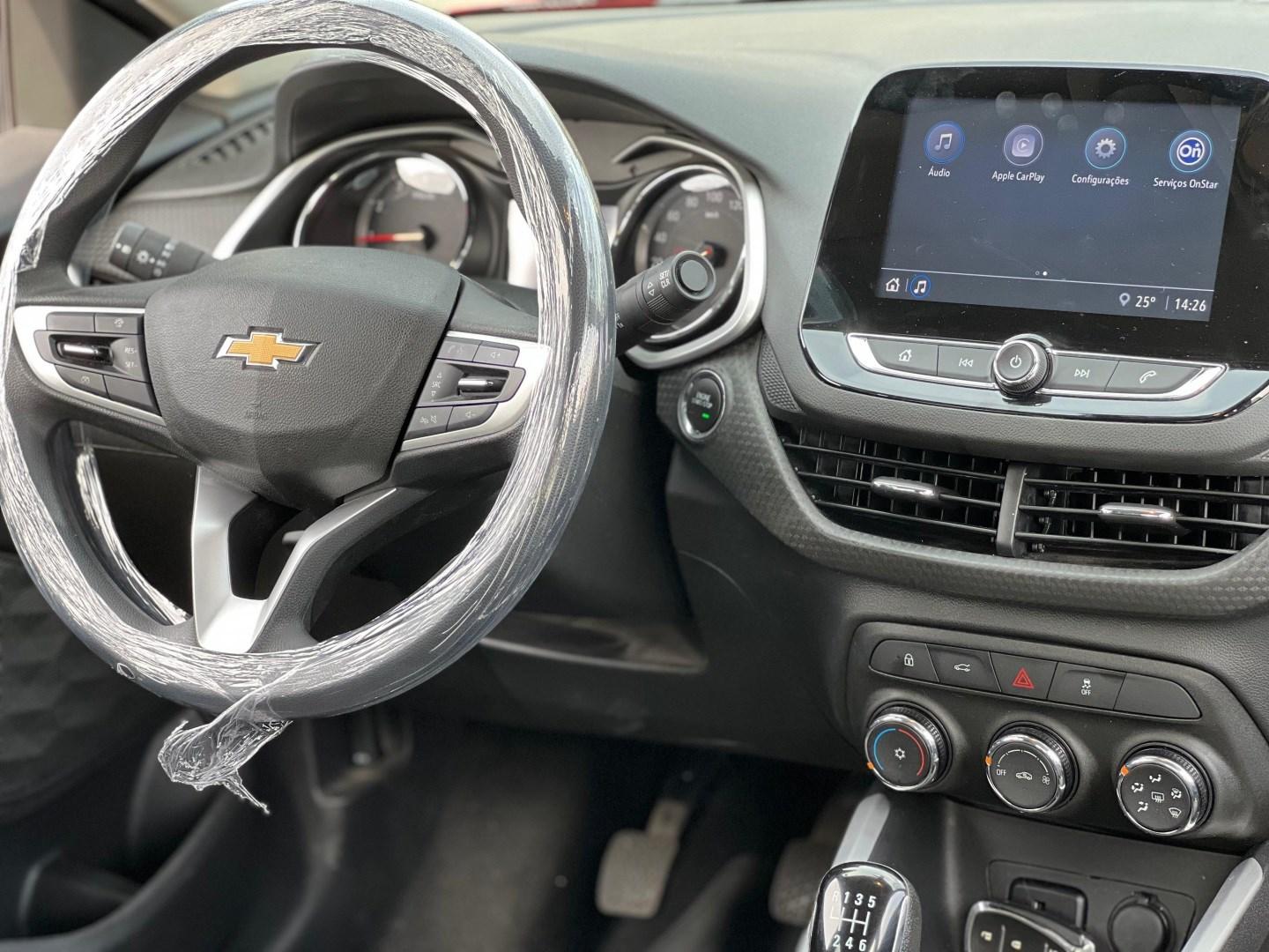 CHEVROLET Onix Hatch - Foto