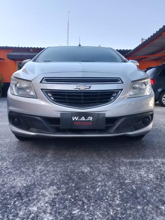 CHEVROLET Onix Hatch - Foto