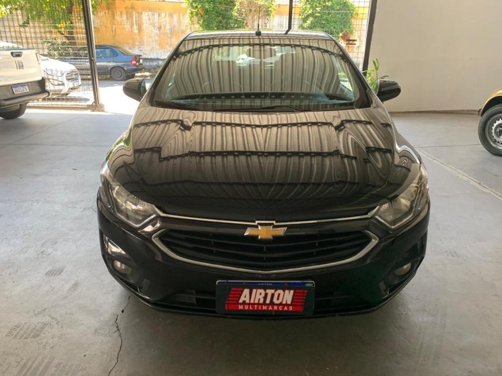 CHEVROLET Onix Hatch - Foto