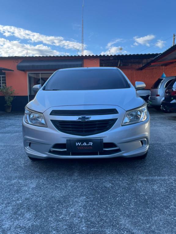 CHEVROLET Onix Hatch - Foto