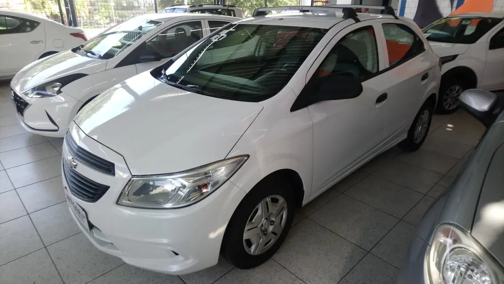 CHEVROLET Onix Hatch