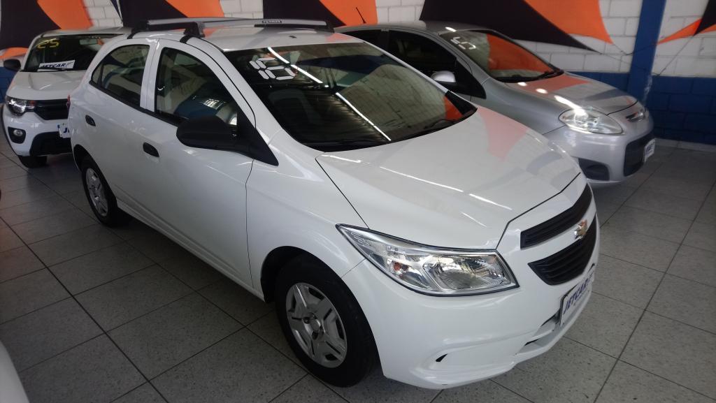 CHEVROLET Onix Hatch - Foto