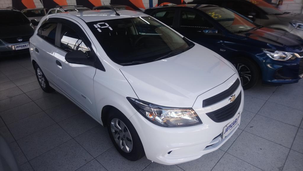 CHEVROLET Onix Hatch - Foto