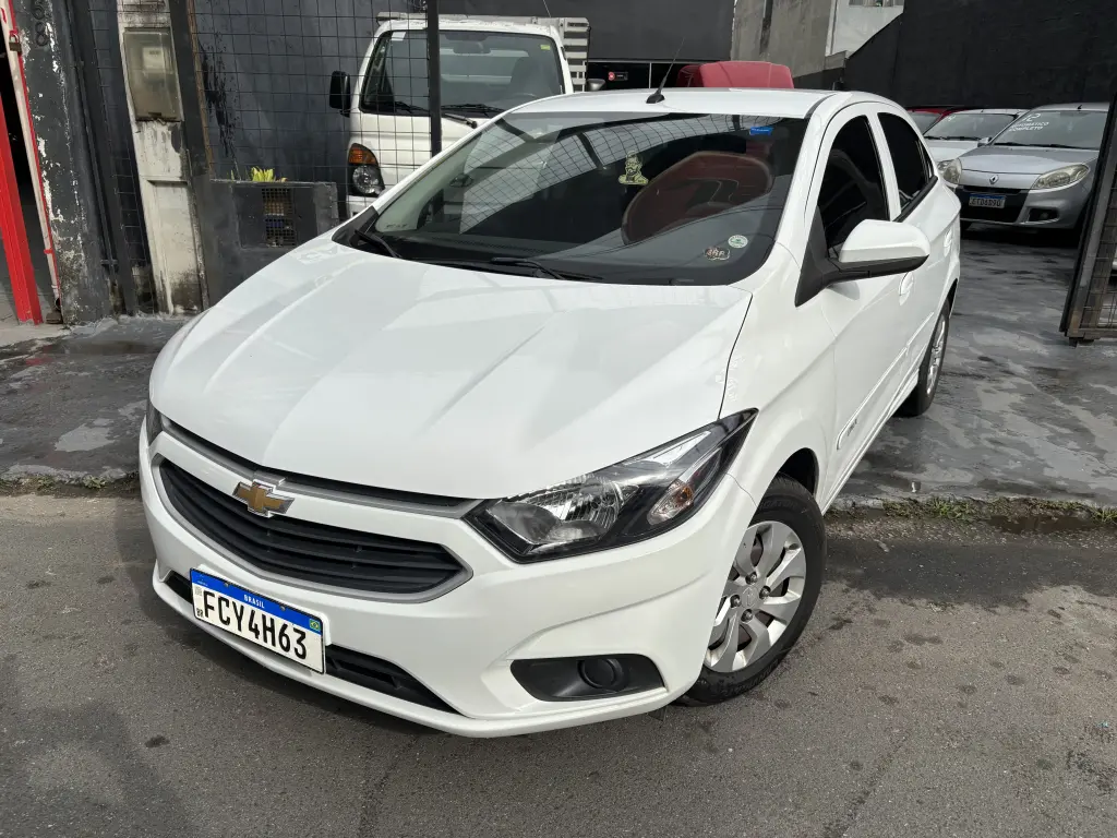 CHEVROLET Onix Hatch