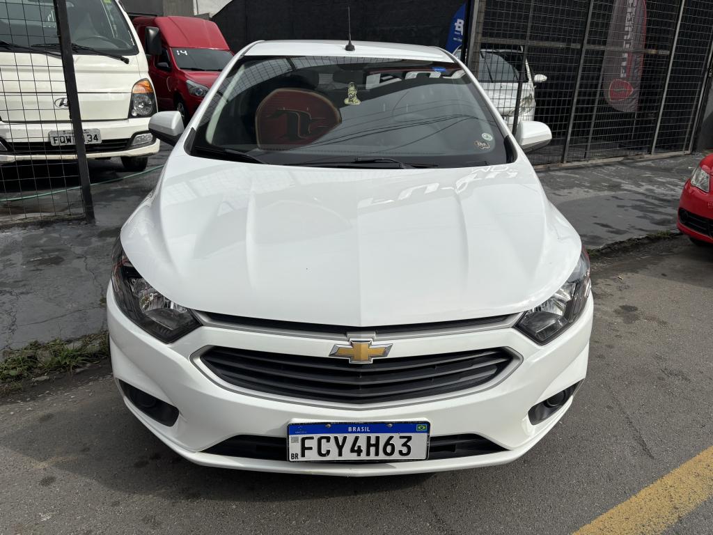 CHEVROLET Onix Hatch - Foto