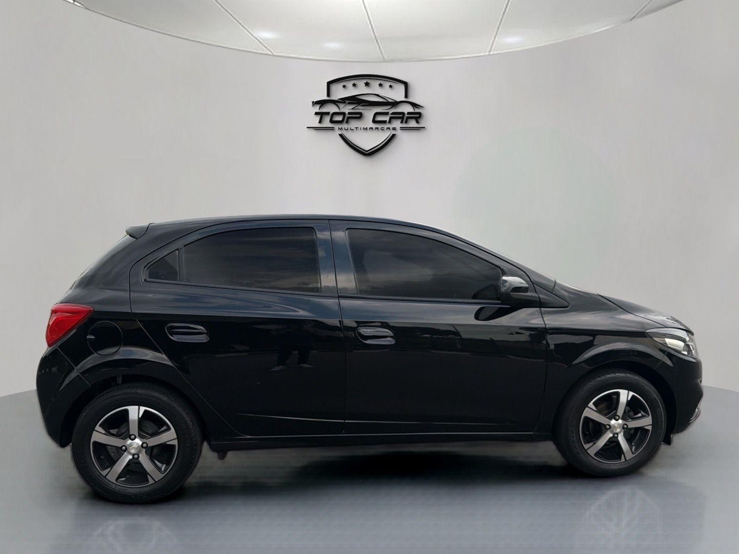 CHEVROLET Onix Hatch - Foto