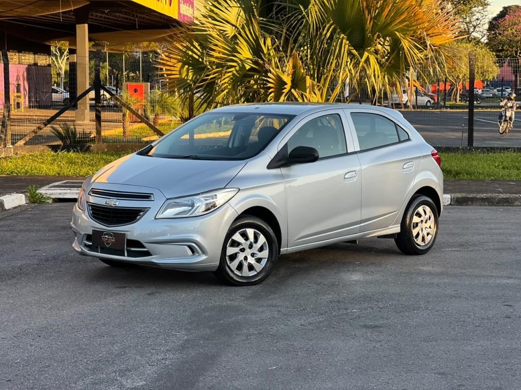 CHEVROLET Onix Hatch - Foto