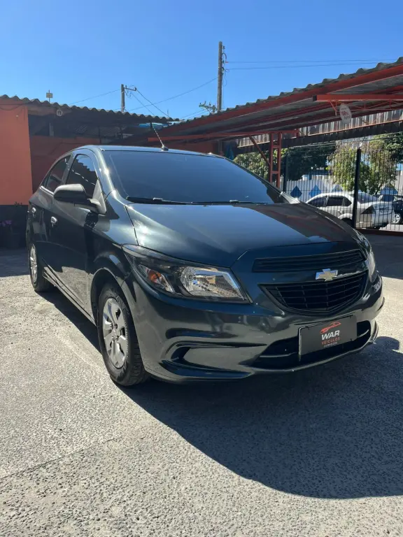 CHEVROLET Onix Hatch - Foto