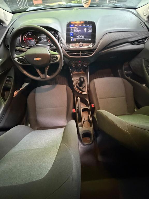 CHEVROLET Onix Hatch - Foto