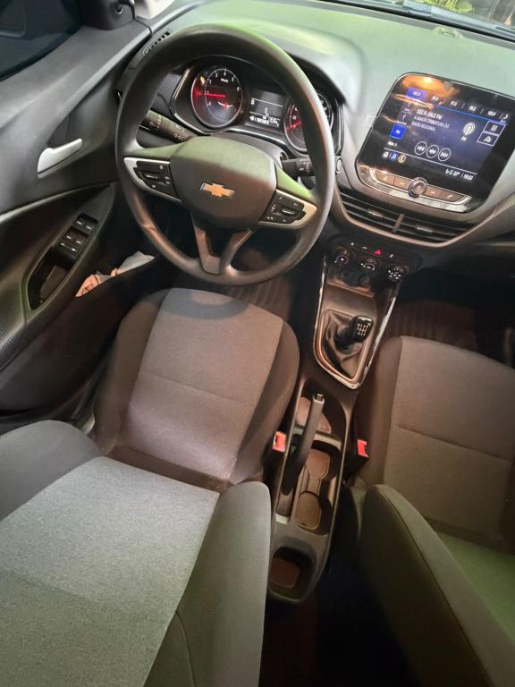 CHEVROLET Onix Hatch - Foto