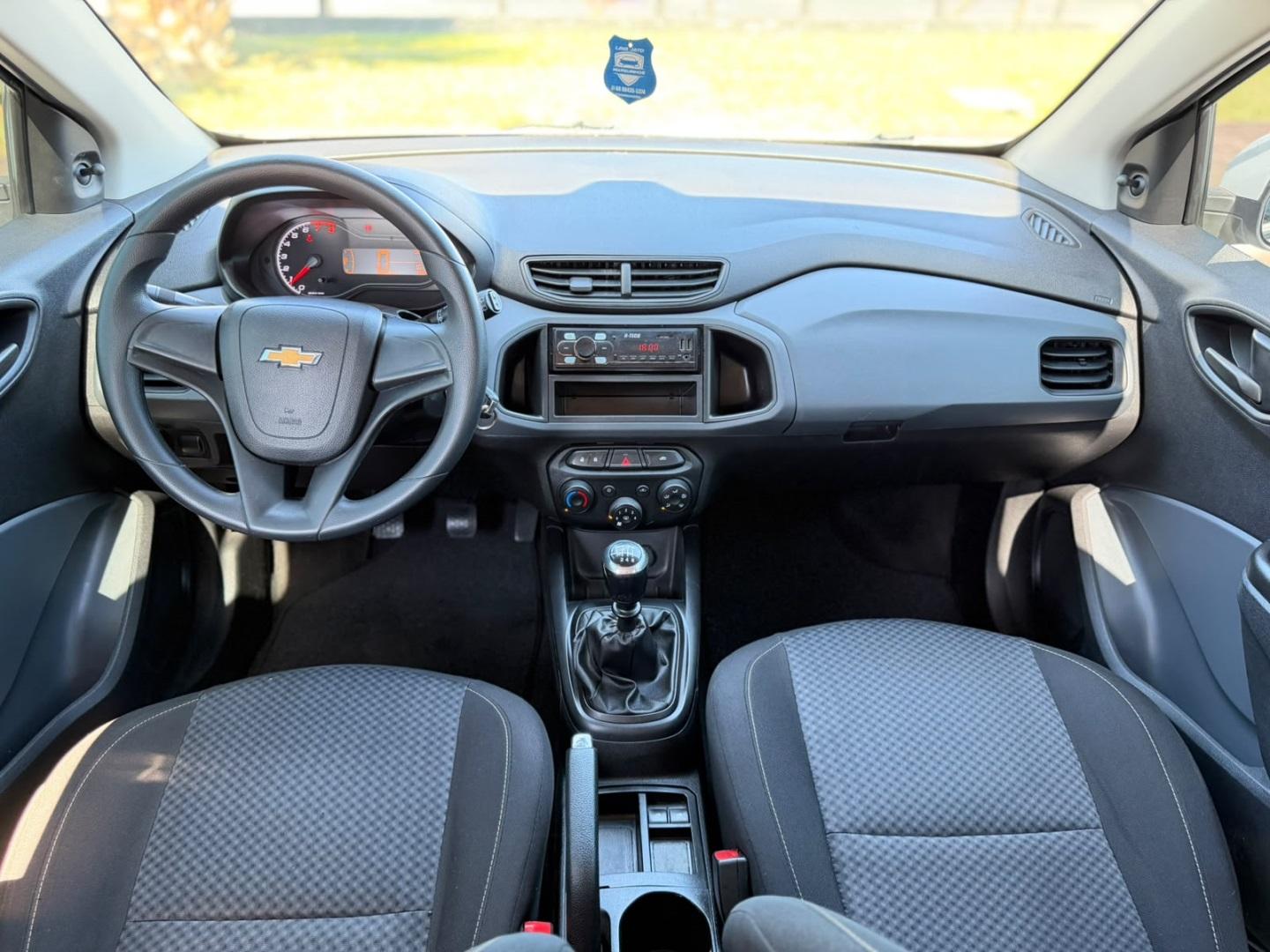 CHEVROLET Onix Hatch - Foto