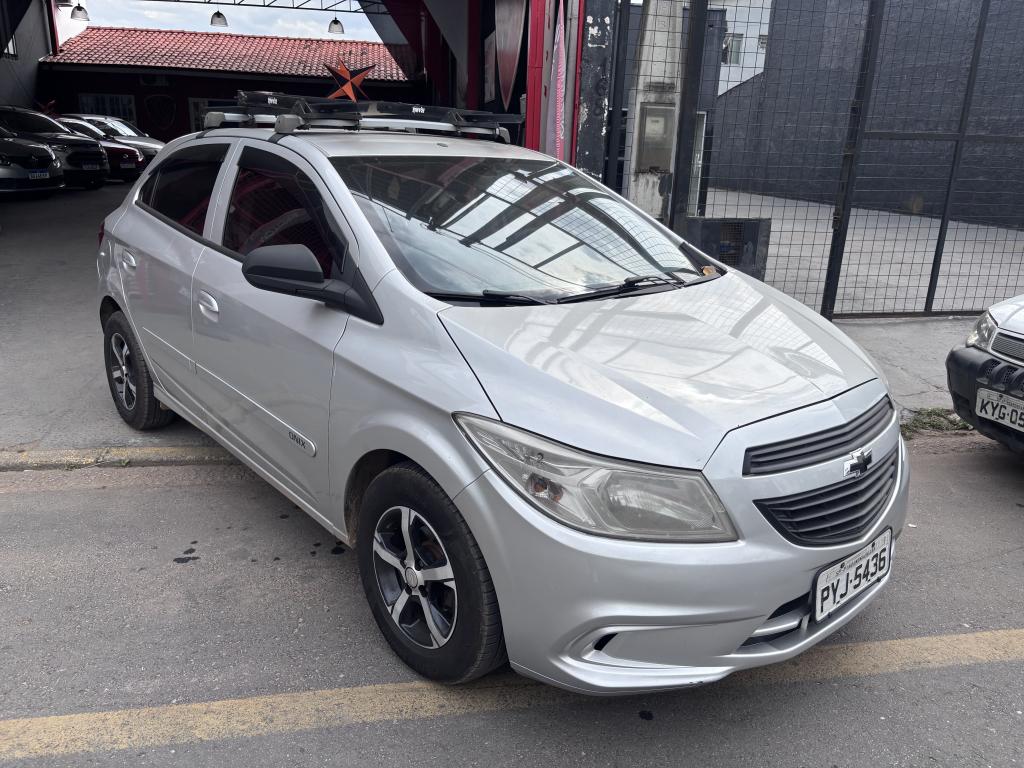 CHEVROLET Onix Hatch