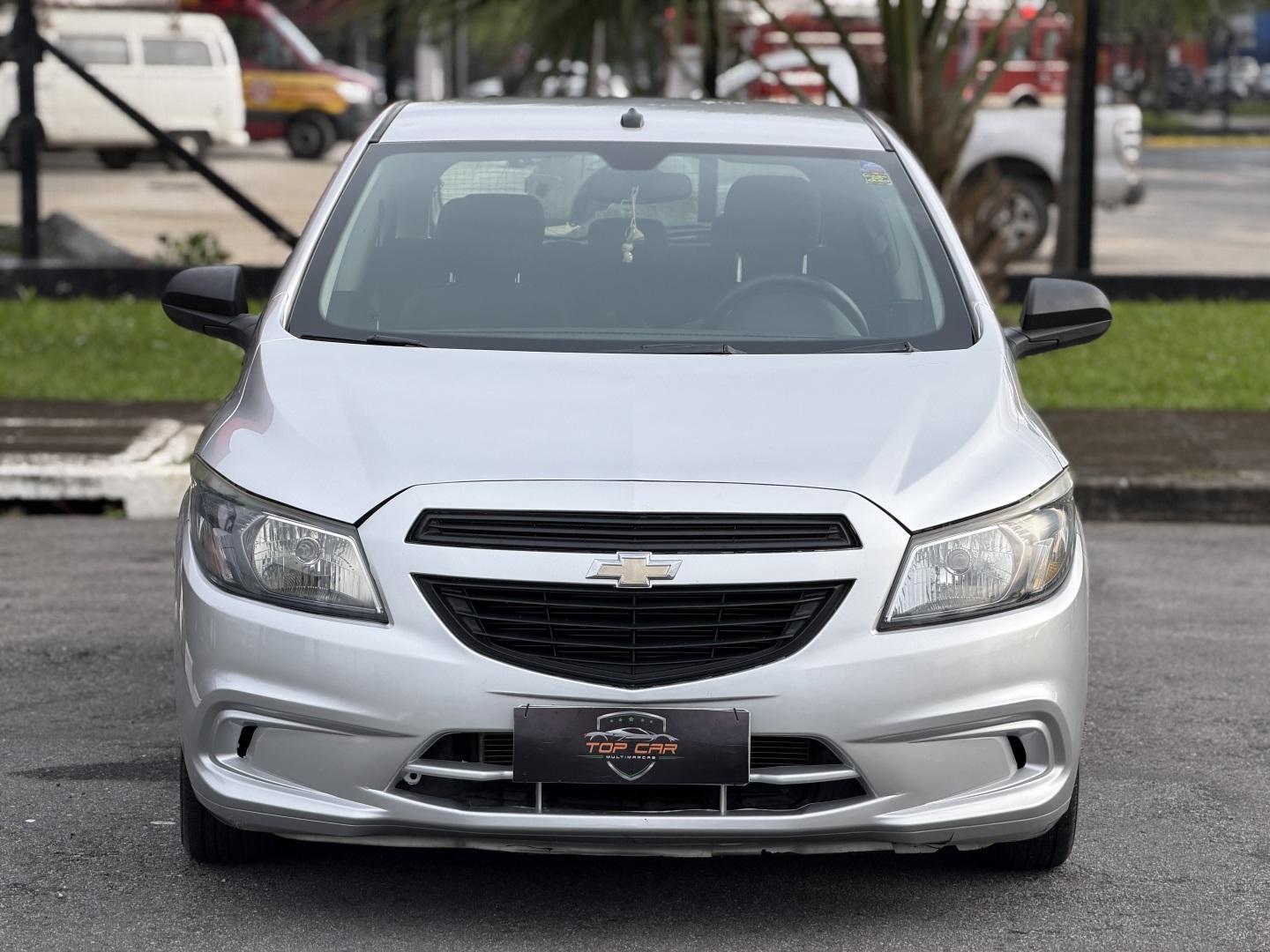CHEVROLET Onix Hatch - Foto