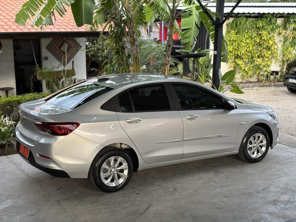 CHEVROLET Onix Sedan - Foto
