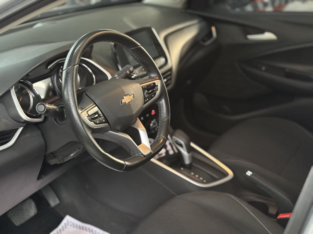 CHEVROLET Onix Sedan - Foto