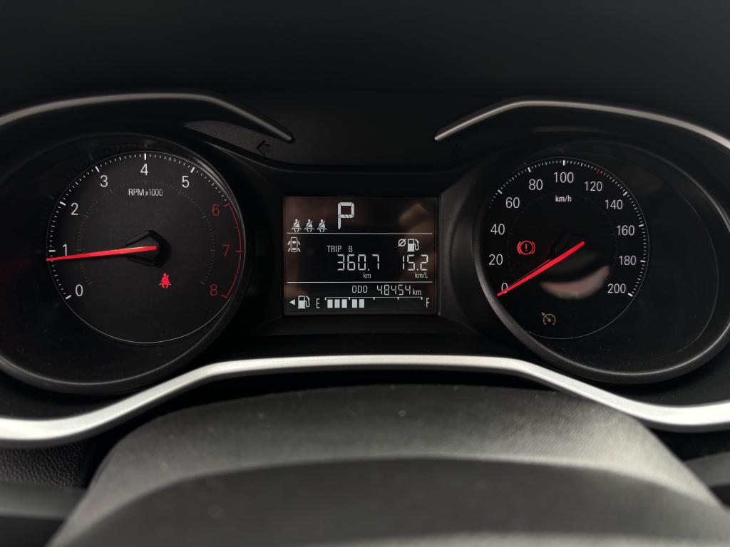 CHEVROLET Onix Sedan - Foto