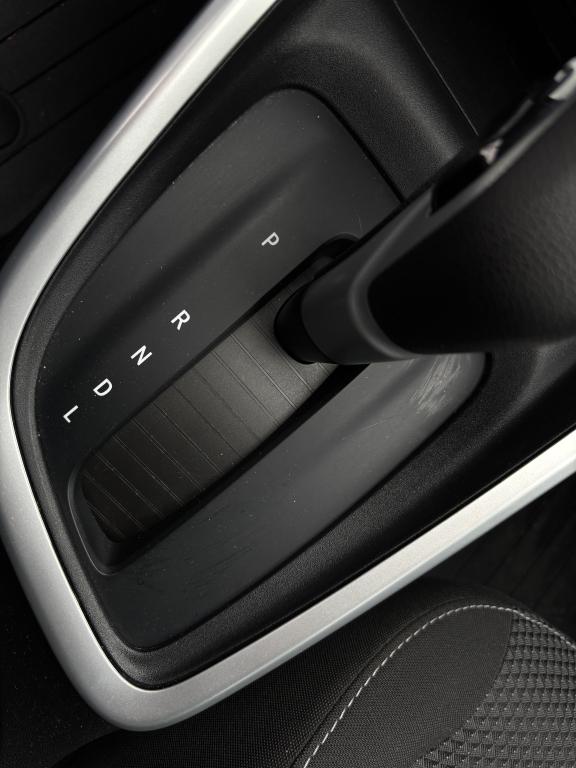 CHEVROLET Onix Sedan - Foto