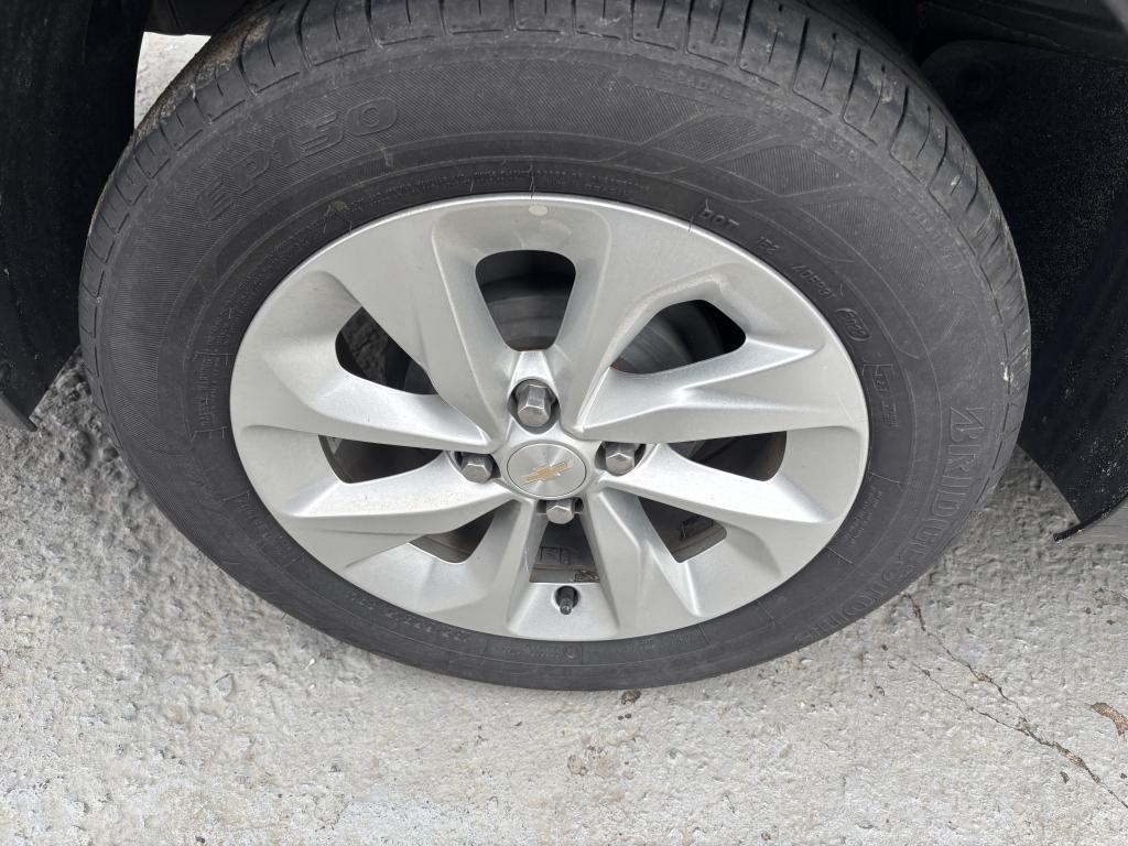 CHEVROLET Onix Sedan - Foto