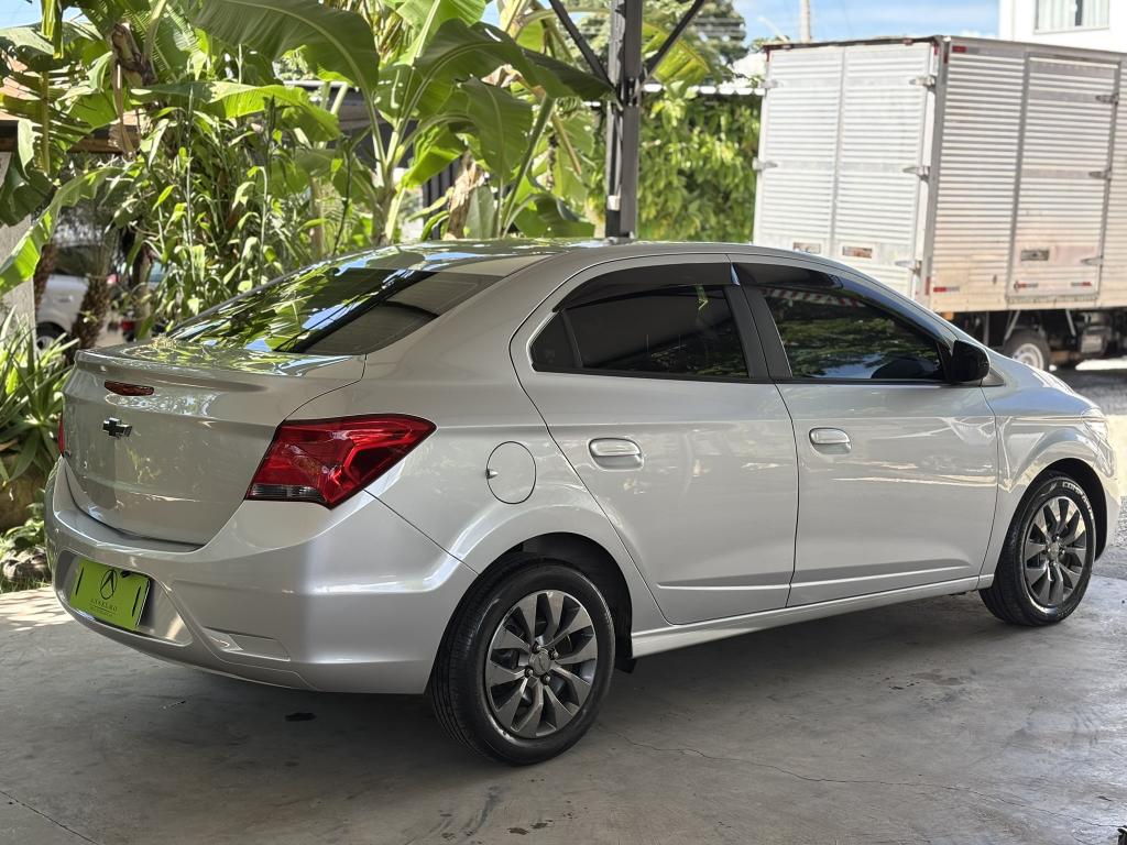 CHEVROLET Onix Sedan - Foto