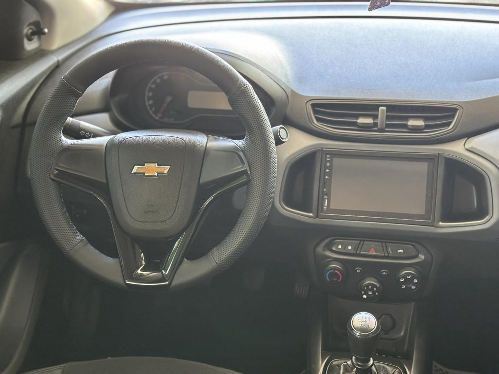 CHEVROLET Onix Sedan - Foto