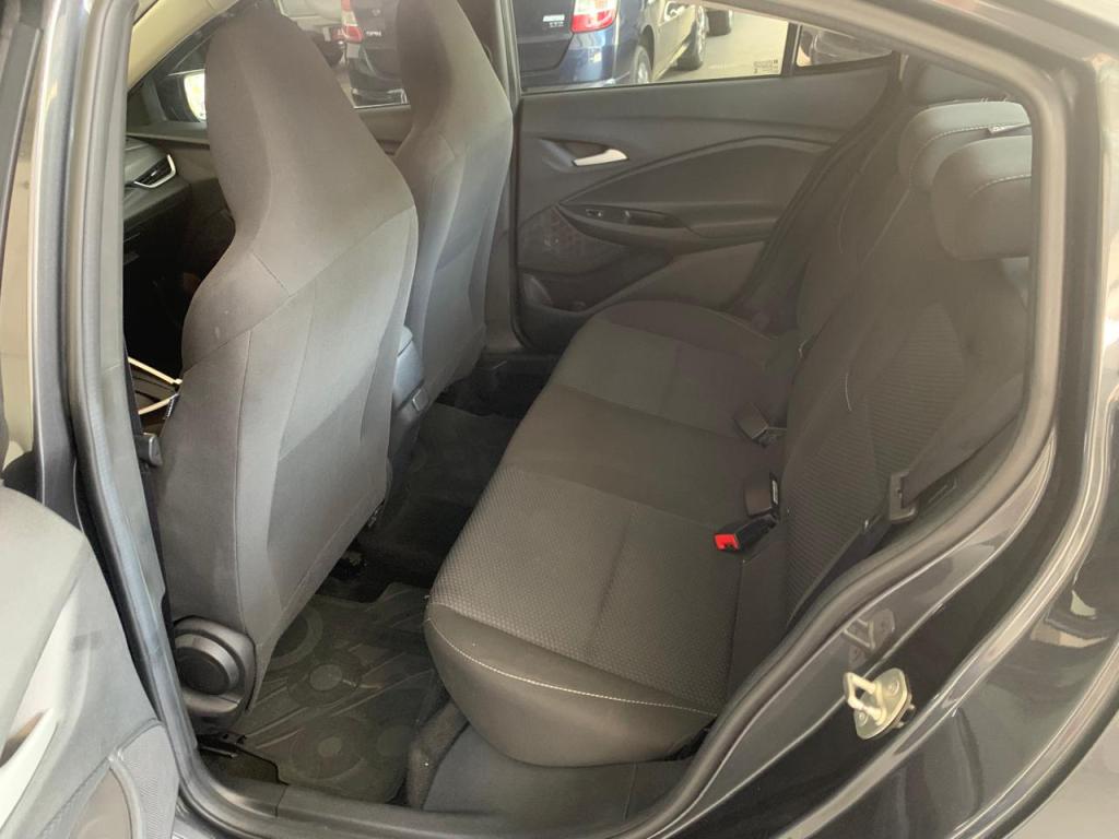 CHEVROLET Onix Sedan - Foto
