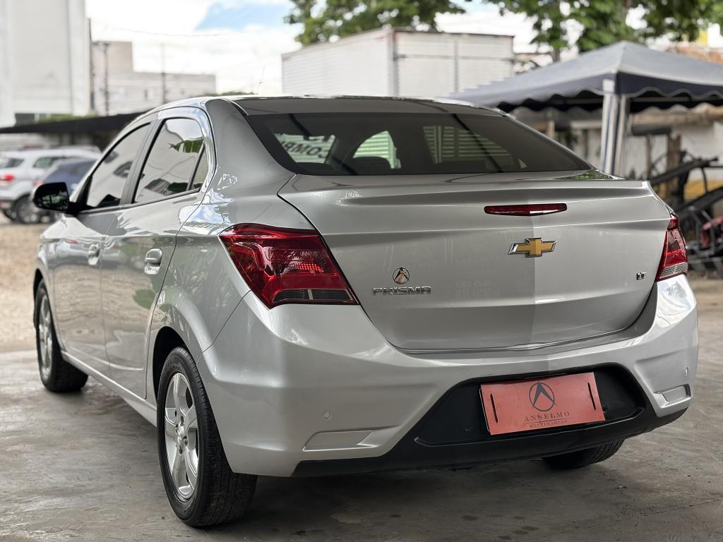 CHEVROLET Prisma - Foto