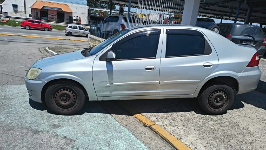 CHEVROLET Prisma - Foto