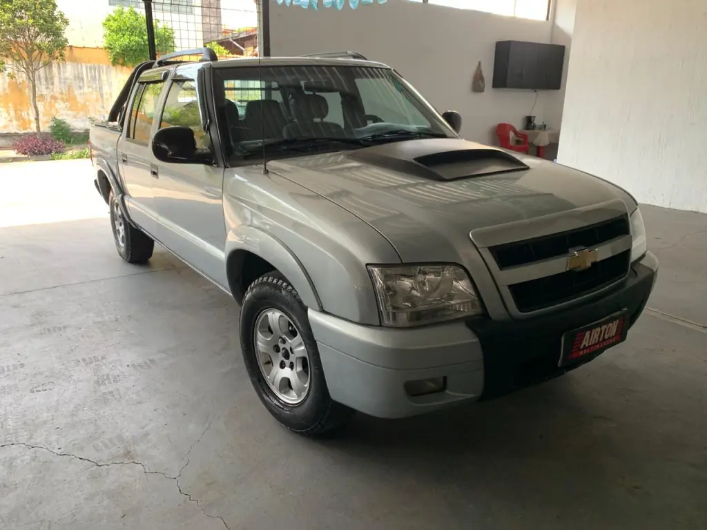 CHEVROLET S10