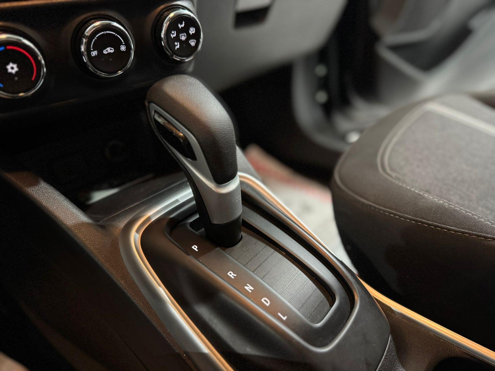 CHEVROLET Tracker - Foto