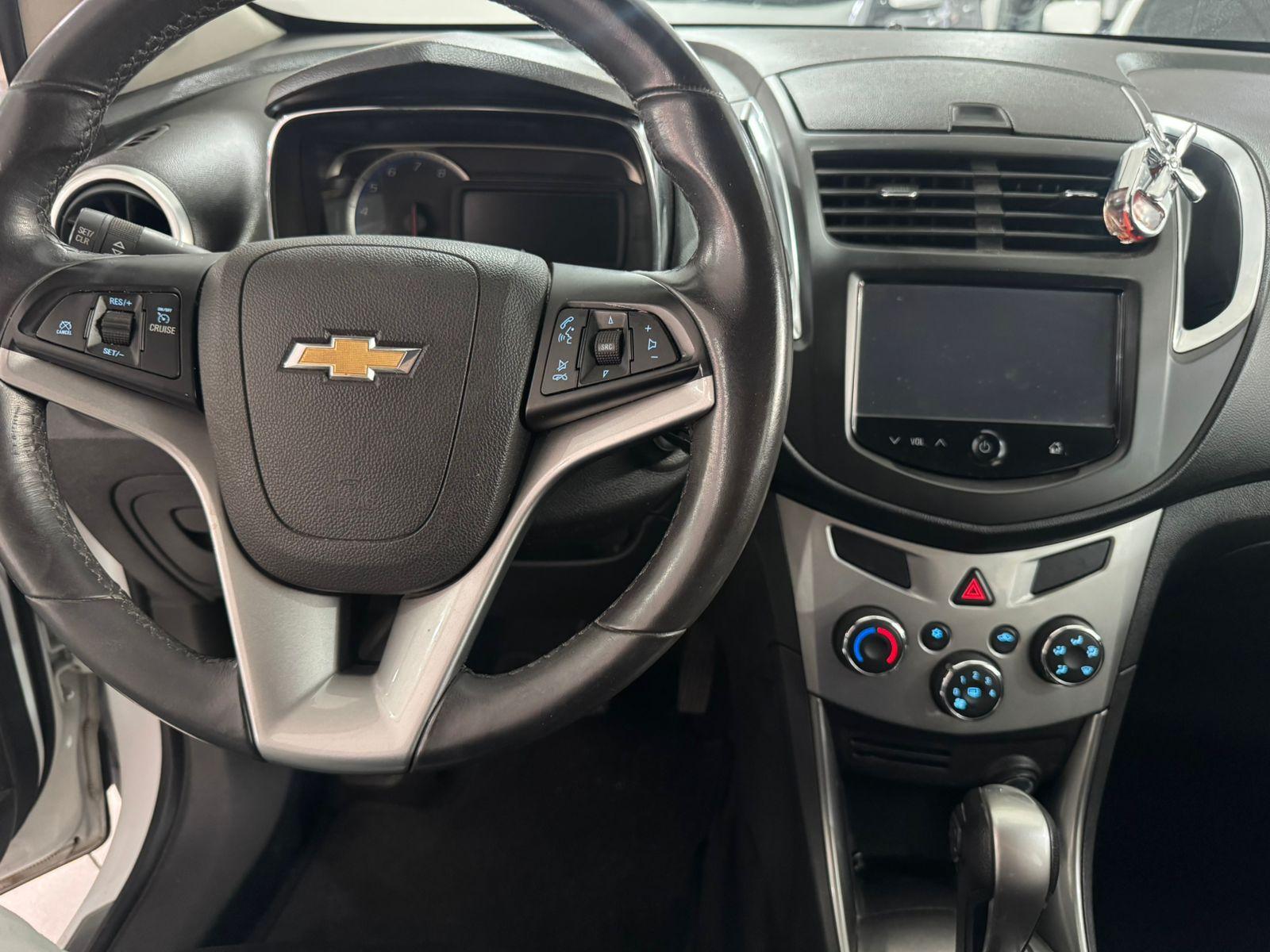 CHEVROLET Tracker - Foto