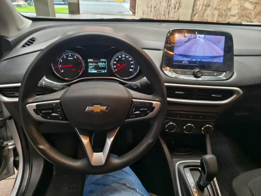 CHEVROLET Tracker - Foto