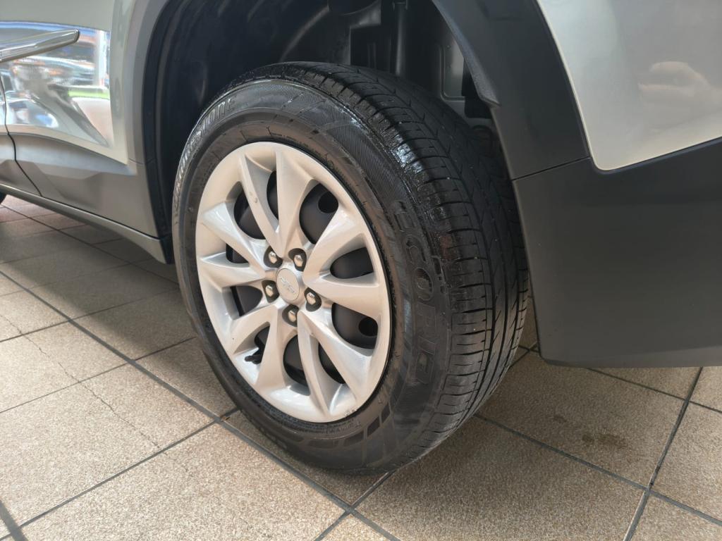 CHEVROLET Tracker - Foto